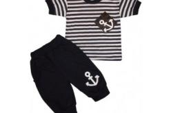 Children's knitted suit
